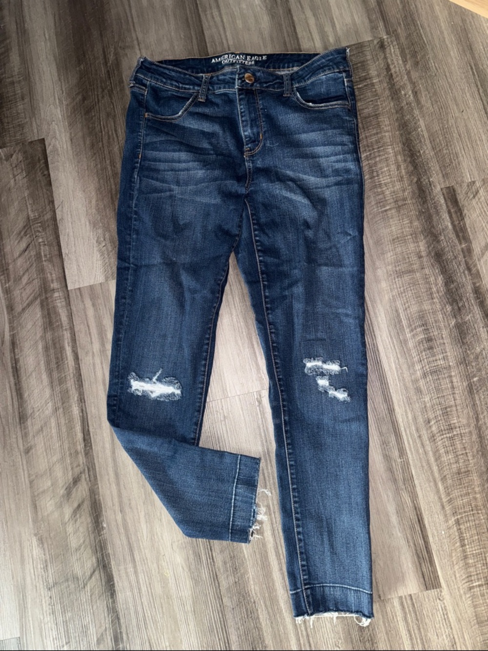 American Eagle 14 extra long jeans denim women’s distressed jegging tall
